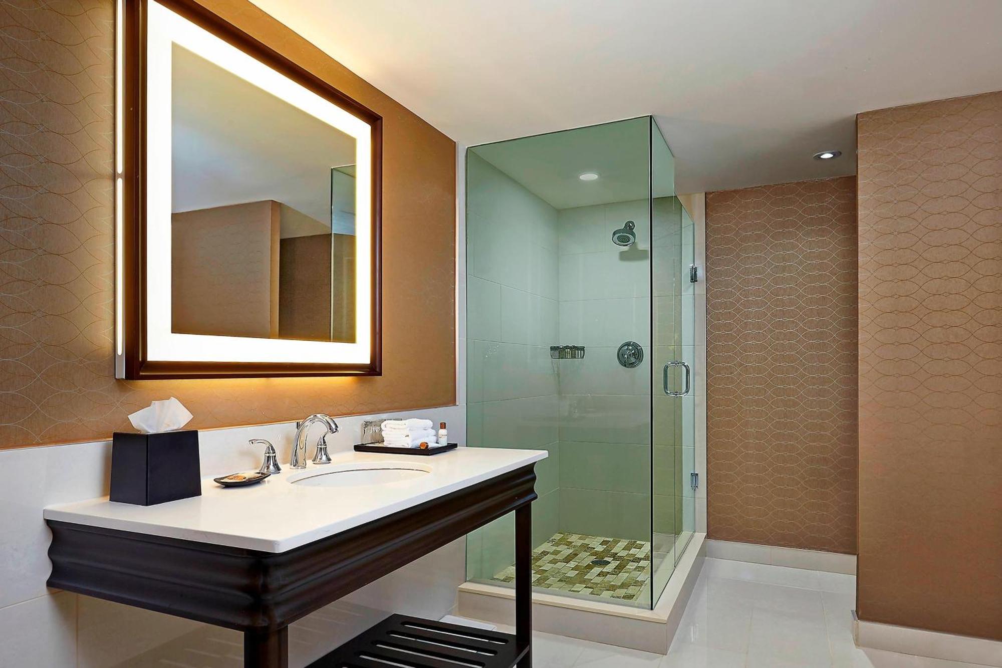 Sheraton Parkway Toronto North Hotel & Suites Ричмонд-Хилл Экстерьер фото