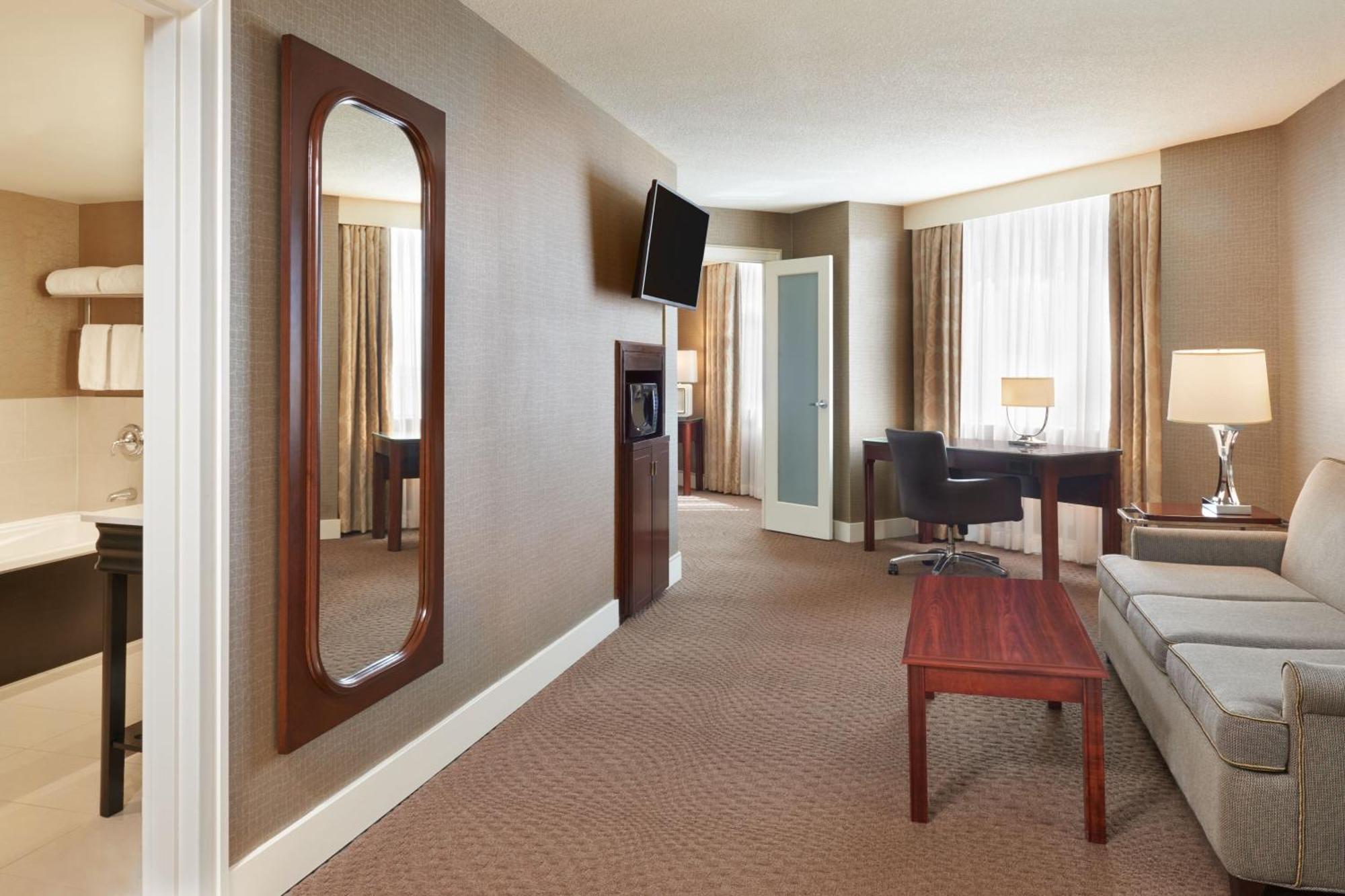 Sheraton Parkway Toronto North Hotel & Suites Ричмонд-Хилл Экстерьер фото